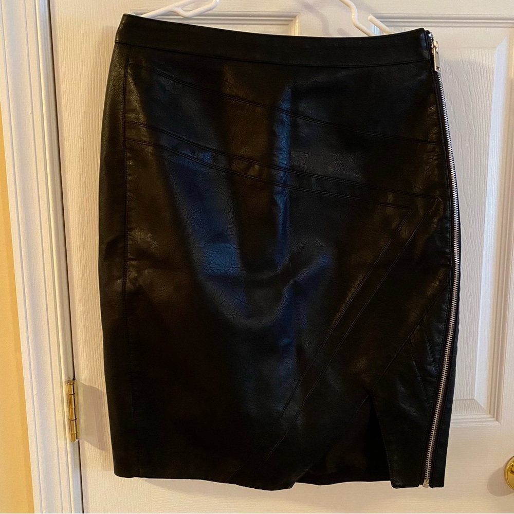 Jennifer Lopez Black Faux Leather Pencil Skirt a Kohl’s Exclusive Size 12